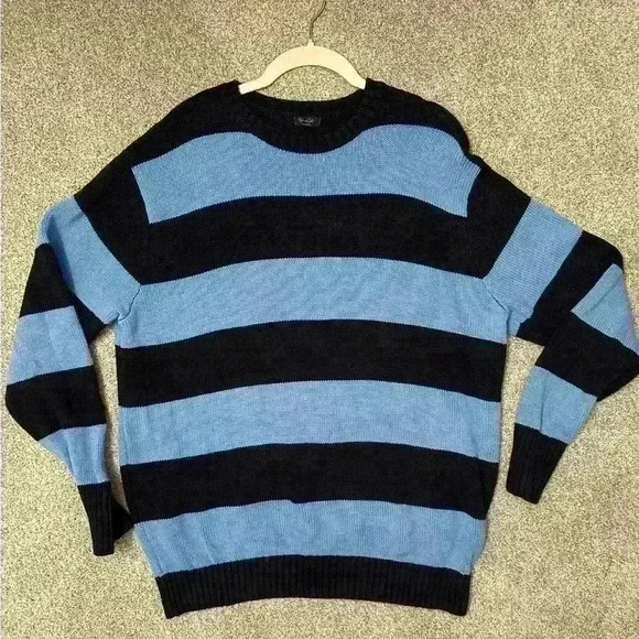 John Galt Striped Oversized Sweater - Picture 3 of 8